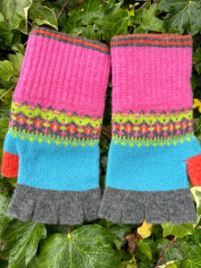 New Alloa Fingerless Gloves In Festival